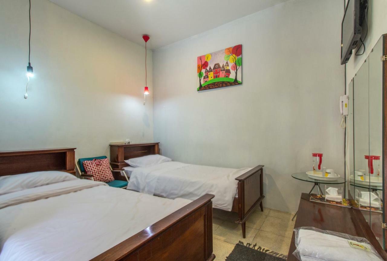 Jeng Tini Guest House Bogor Exterior foto